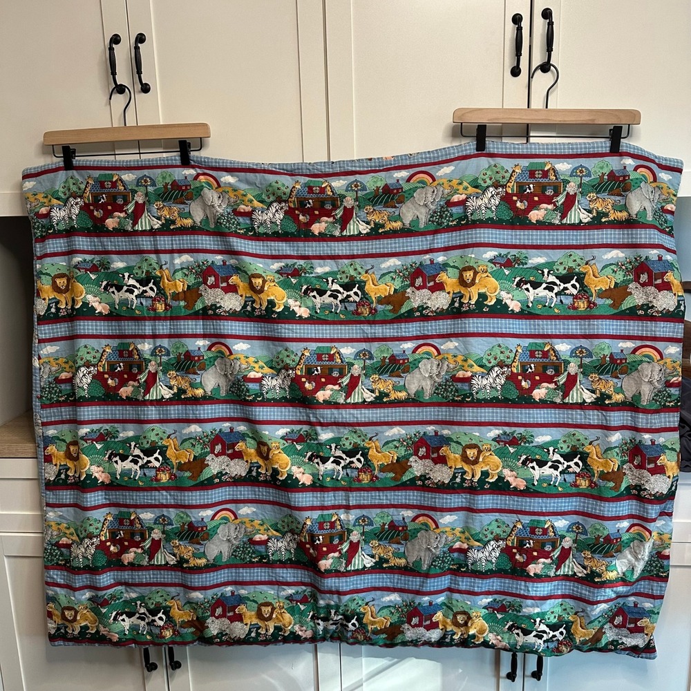 VTG Handmade Noahs Ark Quilt Nursery Comforter Blue Animal Family Pocket (40x52)